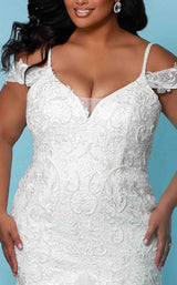 3 of 4 Sydneys Closet SC5268 Ivory