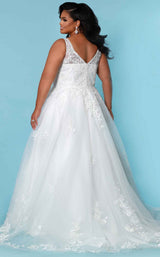 2 of 4 Sydneys Closet SC5274 Ivory