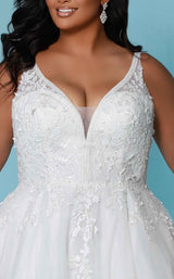 3 of 4 Sydneys Closet SC5274 Ivory