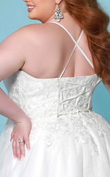 4 of 4 Sydneys Closet SC5277 Ivory