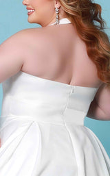 4 of 4 Sydneys Closet SC5279 Ivory