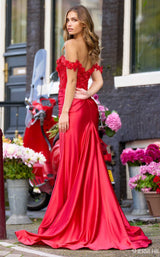 4 of 4 Sherri Hill 56176 Red