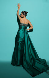 17 of 18 Tarik Ediz 98429 Emerald