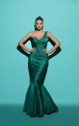 2 of 13 Tarik Ediz 98431 Emerald