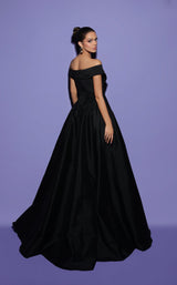 13 of 17 Tarik Ediz 98432 Black
