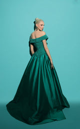 16 of 17 Tarik Ediz 98432 Emerald