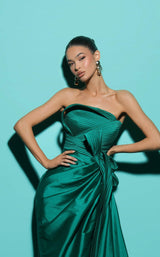 8 of 16 Tarik Ediz 98433 Emerald