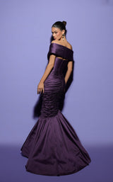 11 of 15 Tarik Ediz 98439 Lavender