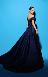 16 of 18 Tarik Ediz 98458 Navy