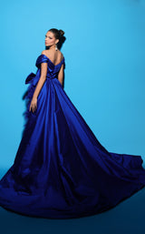 17 of 18 Tarik Ediz 98458 Royal Blue