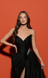 5 of 17 Tarik Ediz 98496 Black