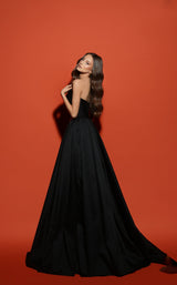10 of 17 Tarik Ediz 98496 Black