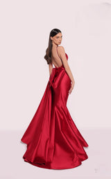 4 of 4 Tarik Ediz 98757 Haute Red