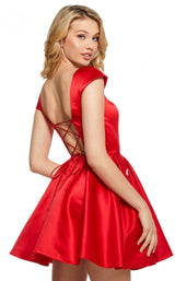 4 of 8 Sherri Hill 53211 Red