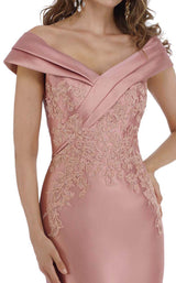 17 of 19 Gia Franco 12005