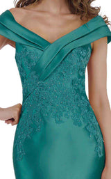 7 of 19 Gia Franco 12005