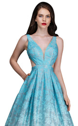 6 of 8 Nina Canacci 1506 Mint