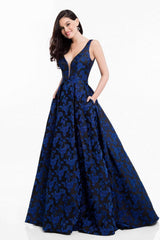 1 of 4 Terani 1822E7266 Royal/Black