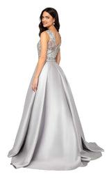 2 of 4 Terani 1911E9620