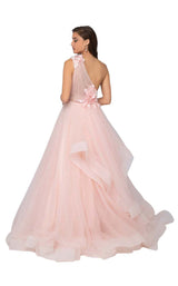 2 of 4 Terani 1911P8479