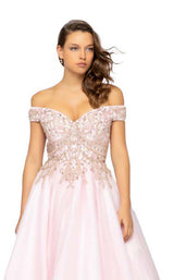 3 of 4 Terani 1911P8507