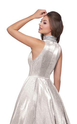 12 of 12 Mac Duggal 25957I White-Ice