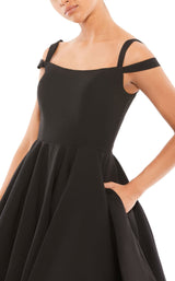 4 of 4 Mac Duggal 26077 Dress Black