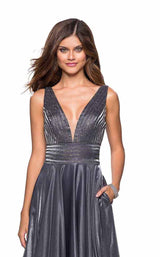 13 of 18 La Femme 27205