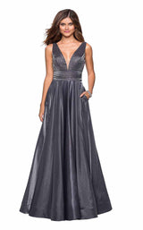 7 of 18 La Femme 27205