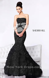 4 of 4 Sherri Hill 21014 Black