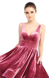 25 of 32 Mac Duggal 48478I