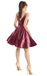 16 of 32 Mac Duggal 48478I