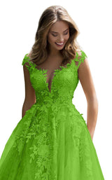 9 of 11 Tarik Ediz 50415 Green