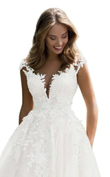 8 of 11 Tarik Ediz 50415 Ivory
