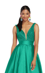 9 of 12 Alyce 60224 Emerald