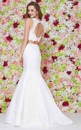 3 of 6 Angela and Alison 61092 Ivory