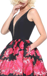 4 of 5 Sherri Hill 51180 Black/Red