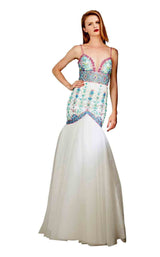 2 of 6 Angela and Alison 971089 Ivory