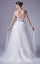 5 of 6 Andrea and Leo A0672W White