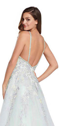 17 of 18 Ellie Wilde EW119010