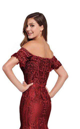 11 of 12 Ellie Wilde EW119075 Wine