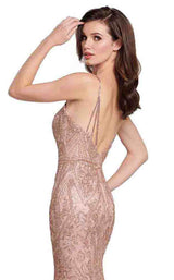 11 of 12 Ellie Wilde EW119088