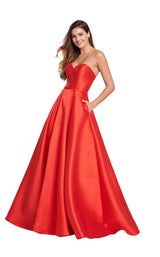 5 of 32 Ellie Wilde EW119092