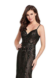 7 of 12 Ellie Wilde EW119150