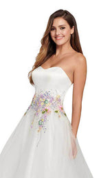 9 of 12 Ellie Wilde EW119162 Ivory Multi