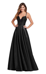 3 of 24 Ellie Wilde EW119181 Black