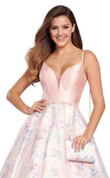 12 of 18 Ellie Wilde EW119190