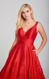 3 of 3 Ellie Wilde EW121032 Dress Scarlet