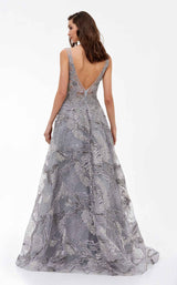 6 of 8 Ivory IV92173