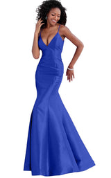 5 of 16 JVN JVN62965 Royal